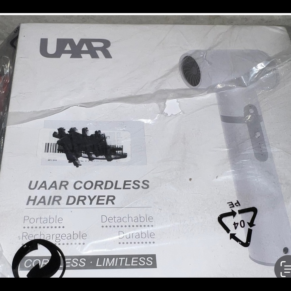 UAAR CORDLESS AND WIRELESS HAIR DRYER
